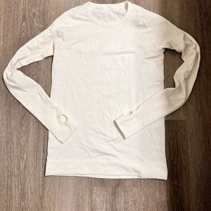 Lululemon holiday edition pull over